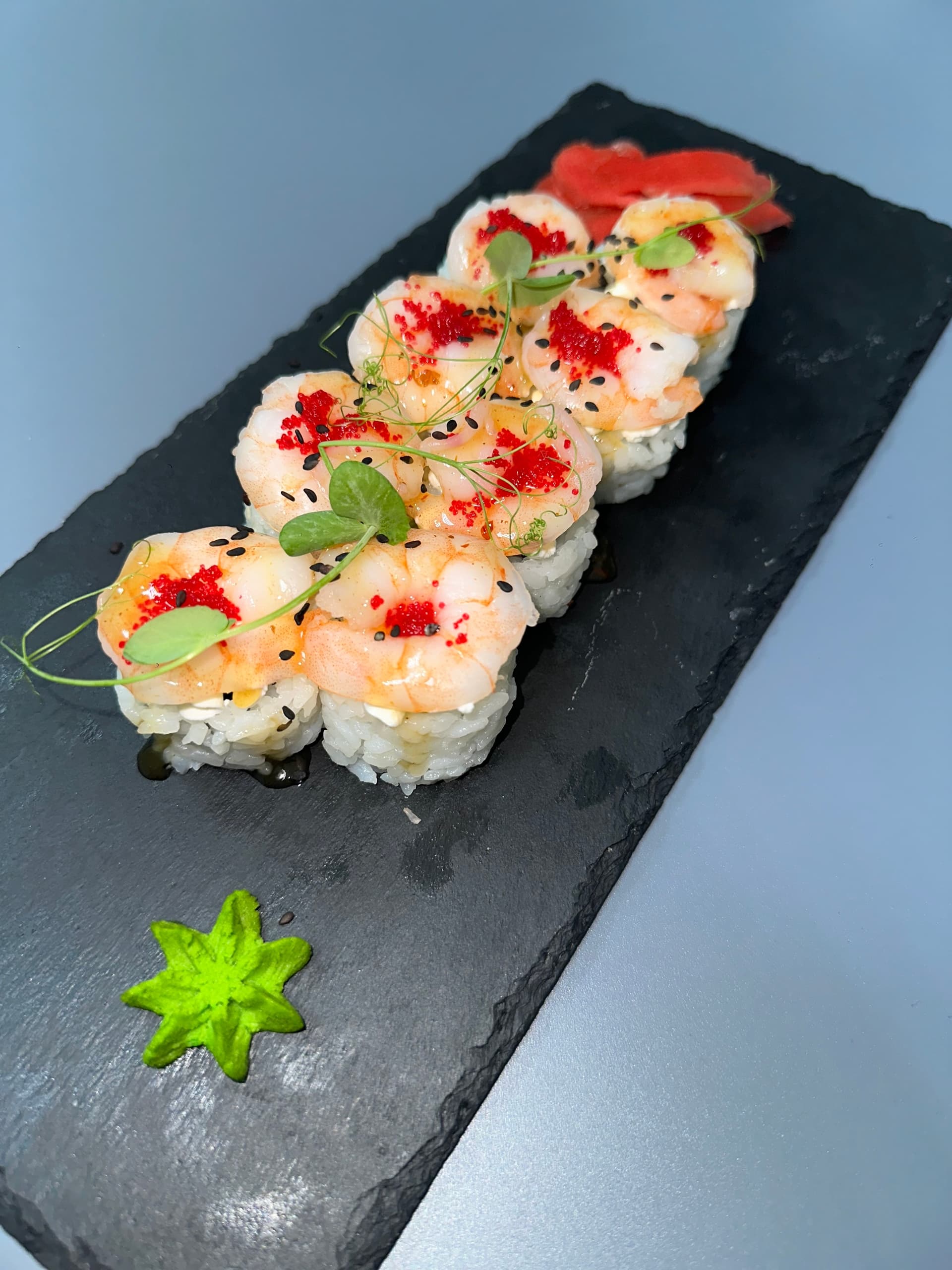 Ролл «Тропический берег»